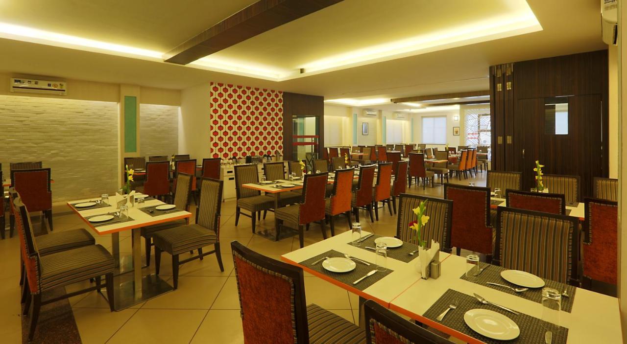 Hotel Premiere Villa Waranasi Zewnętrze zdjęcie